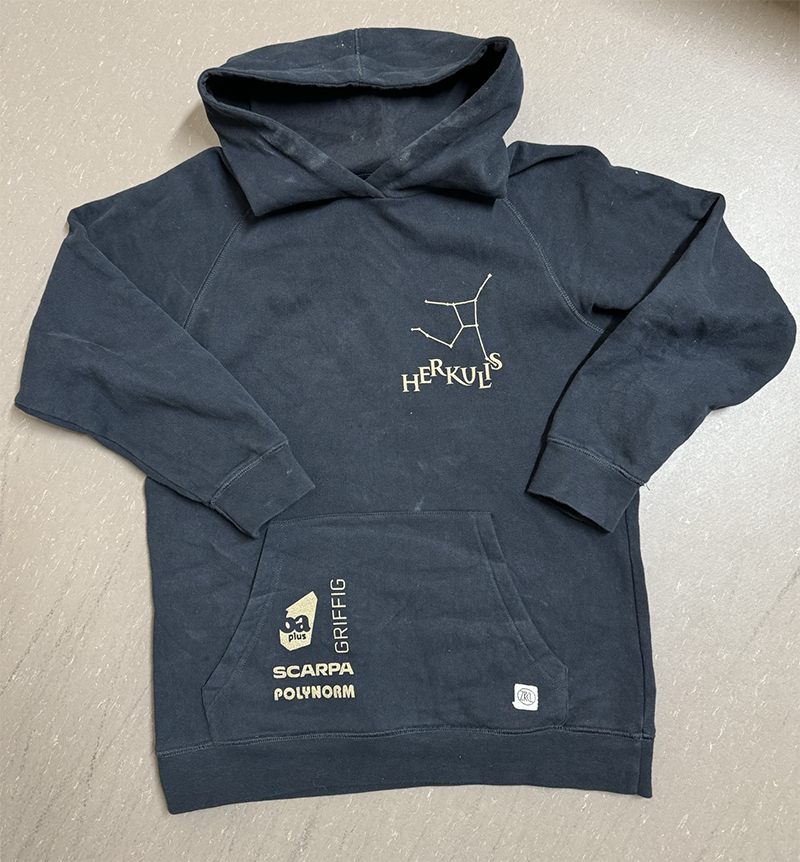 Polynorm sponsert Klettergruppe von Mitarbeiter